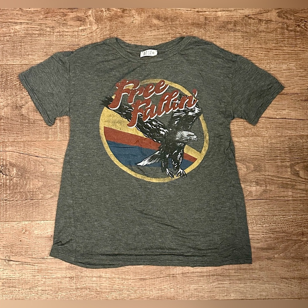 Wst Cst Free Fallin’ Graphic TShirt Shirt XS